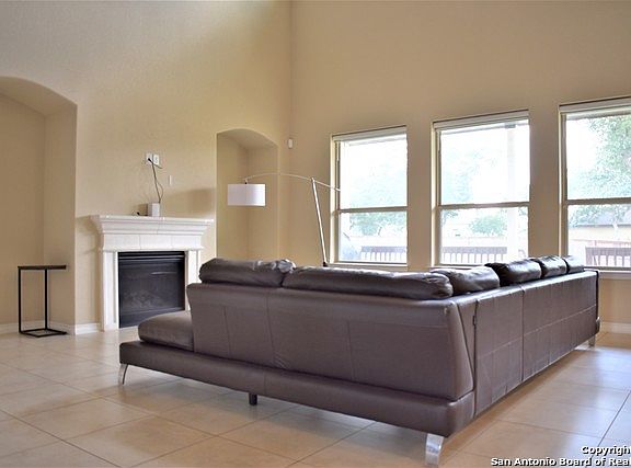 4th image of 27807 Cascabel Ln