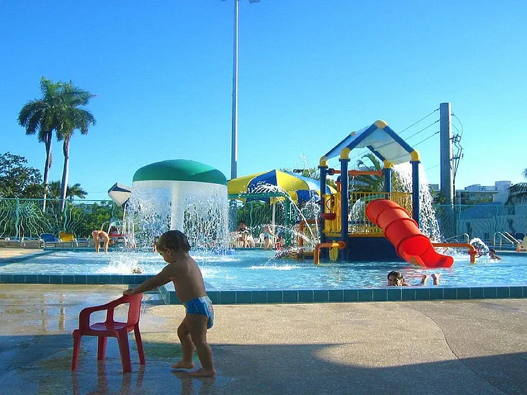 Ocean Dr — Photo 100