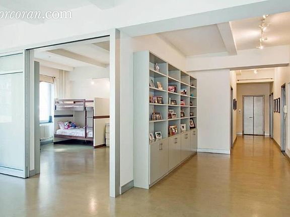 3rd image of 105 Nassau St #5