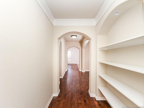 4th image of 7410 E Jackson Pl