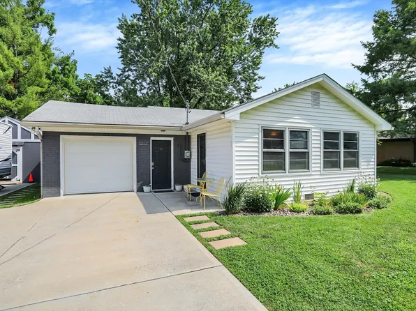 420 Glenn Dr, Greenwood, IN 46142