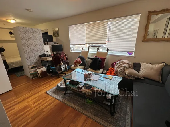 1292 Commonwealth Ave APT 3, Boston, MA 02134