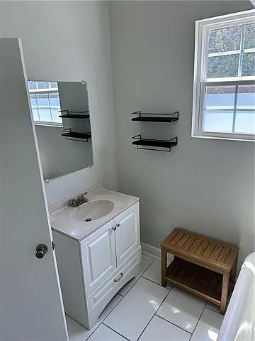 1009 Belleville St — Photo 18