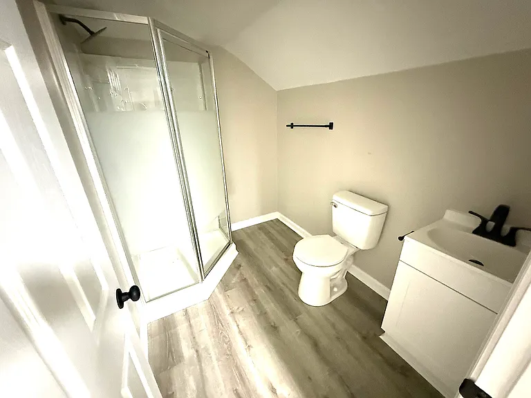 Full bathroom with shower - 2nd floor