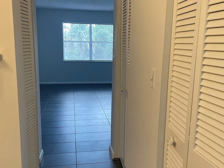 6361 N Falls Circle Dr #409 — Photo 11