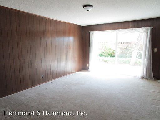 5th image of 22160 Stagg St
