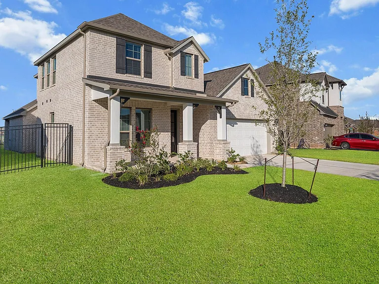 804 Sarasota Shore Dr — Photo 4