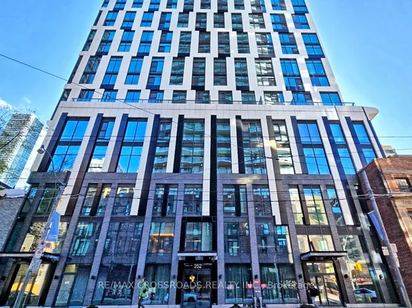 252 Church St, Toronto, ON