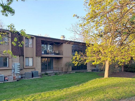4th image of 175 Charter Oaks Dr APT 2
