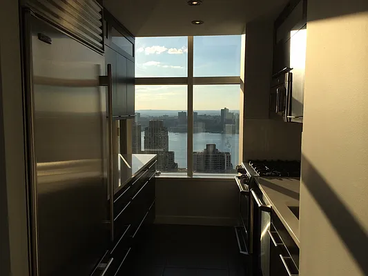 Rented by NY NY Condo, Inc | media 16