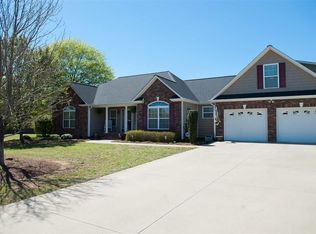 408 W Autumn Ridge Rd, Moore, SC 29369