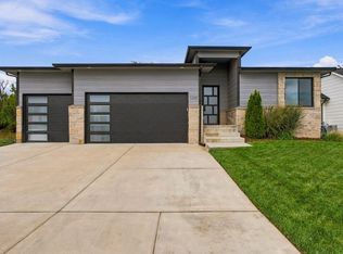 1269 S Crabtree Ln, Goddard, KS 67052