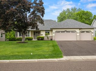 9407 Norwood Ln N, Maple Grove, MN 55369