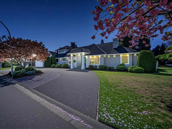 13658 19th Ave, Surrey, BC V4A 9E9