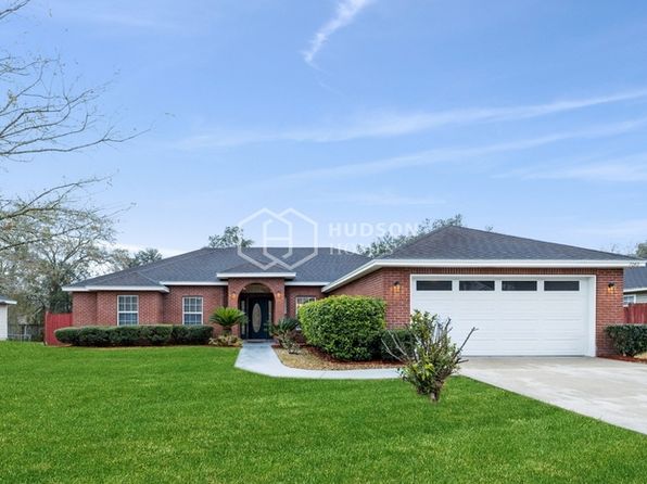 7049 Vida Ln