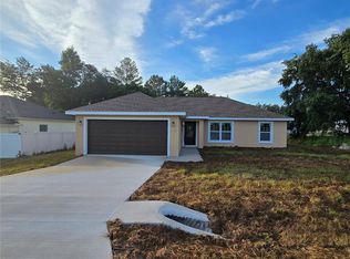17 Locust Loop Dr, Ocala, FL 34472