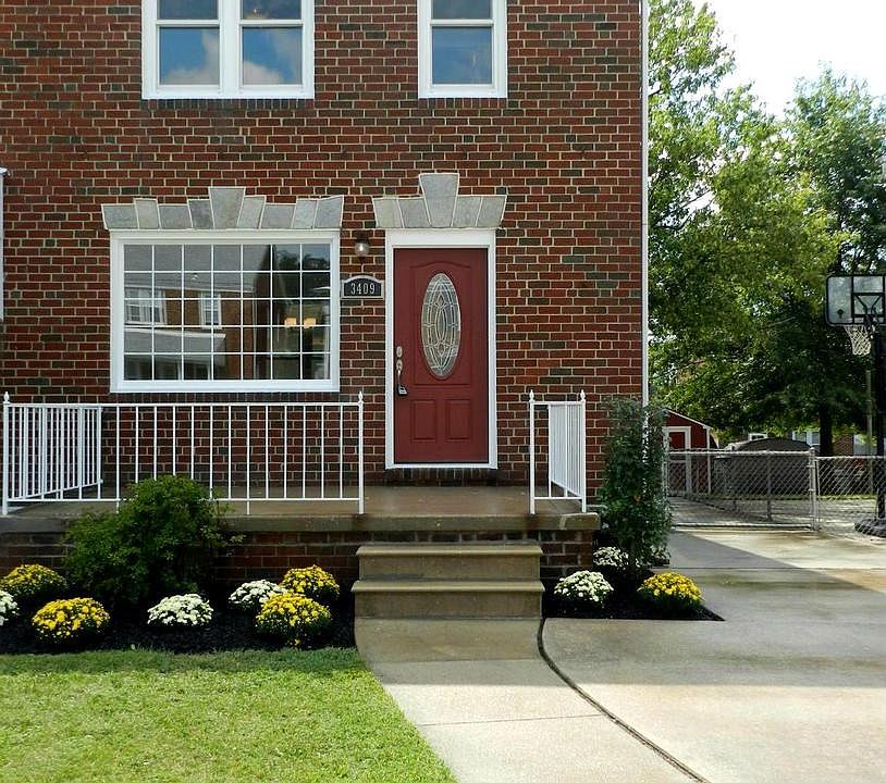 Exterior (Front)