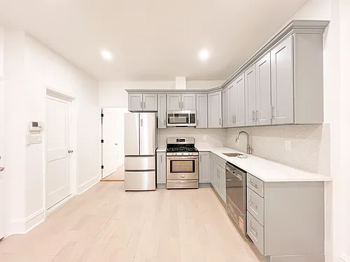 534 4th Ave #2 Photo 1