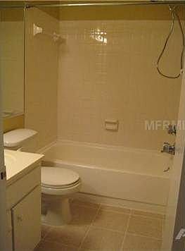 4th image of 2748 Hidden Lake Dr N #B