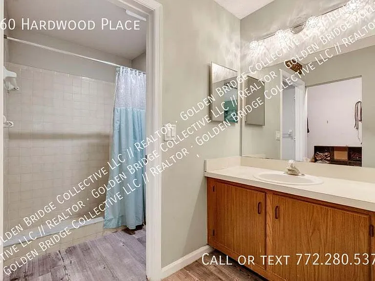 460 Hardwood Pl — Photo 3
