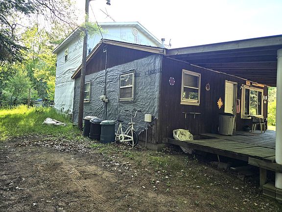 2nd image of N12021 Oakwood Ln