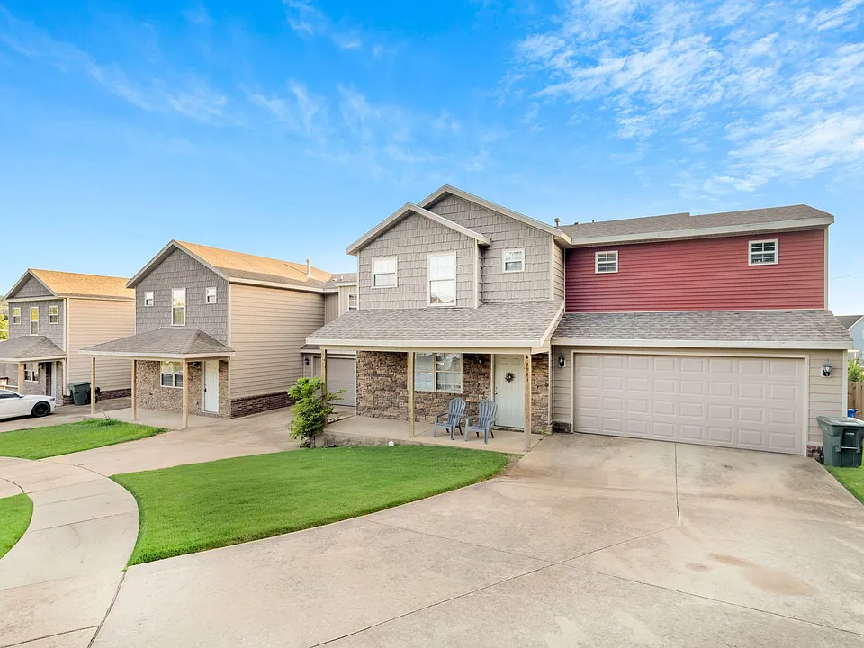 2939 W Scottswood Pl