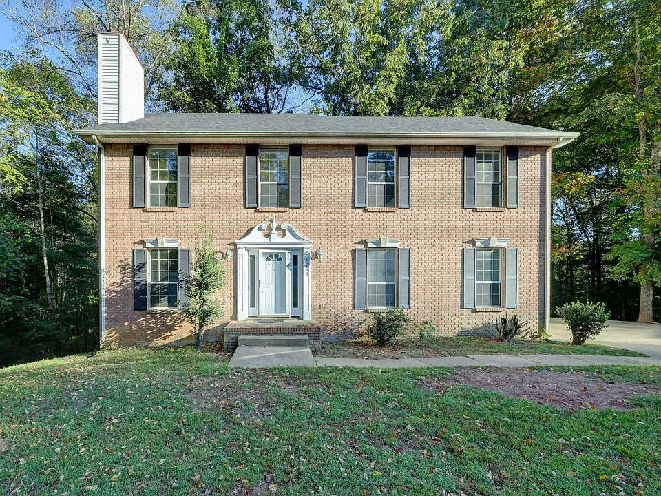 1750 Longbow Ct