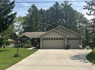 5103 S 9th St, Sheboygan, WI 53081