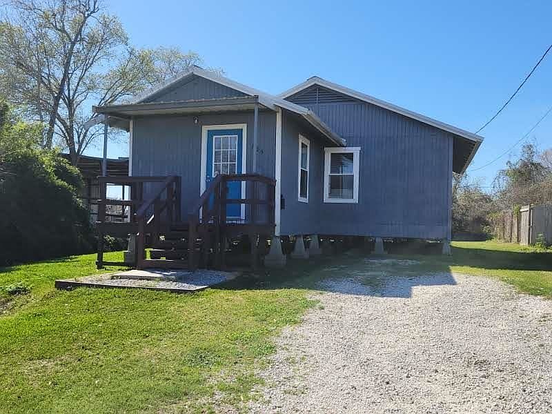 1st image of 605 Riverside Dr