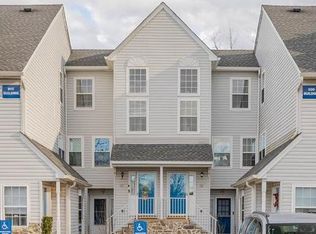 905 Rabbit Run Rd, Marlton, NJ 08053