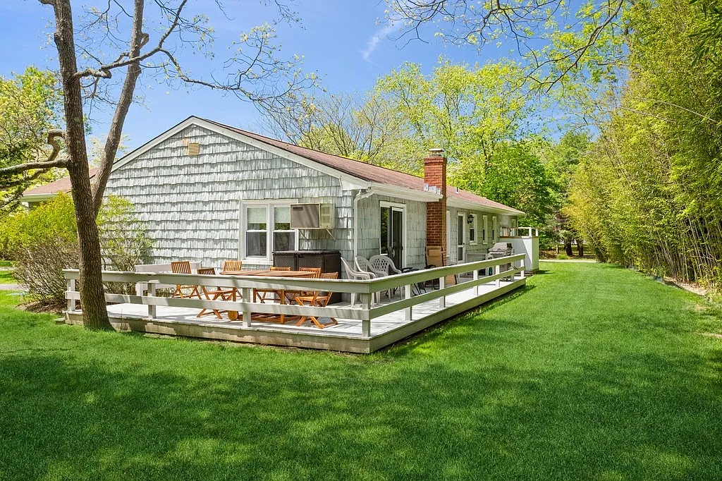 Summer Rental - North Haven Cottage — Photo 2
