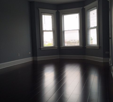 4th image of 3009 N Ashland Ave