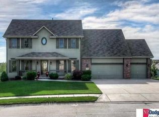 6235 N 155th St, Omaha, NE 68116