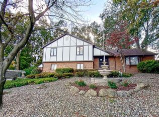 1871 Cardinal Ct, Niles, OH 44446