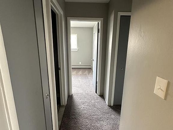 3rd image of 360 Walnut St APT 202