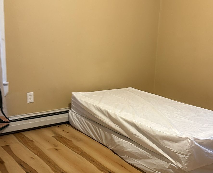 1st image of 83 Aiken Ave #1