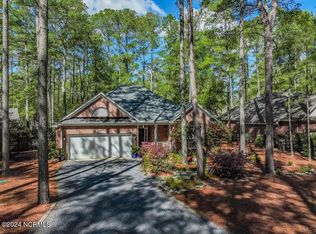 100 Pinyon Cir, Pinehurst, NC 28374