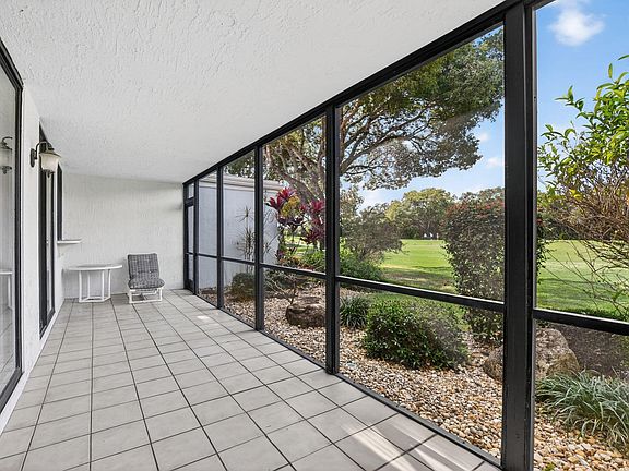 5th image of 19720 Sawgrass Drive #902