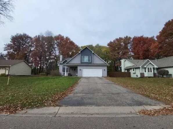 6925 Glenview Ln, Lino Lakes, MN 55014