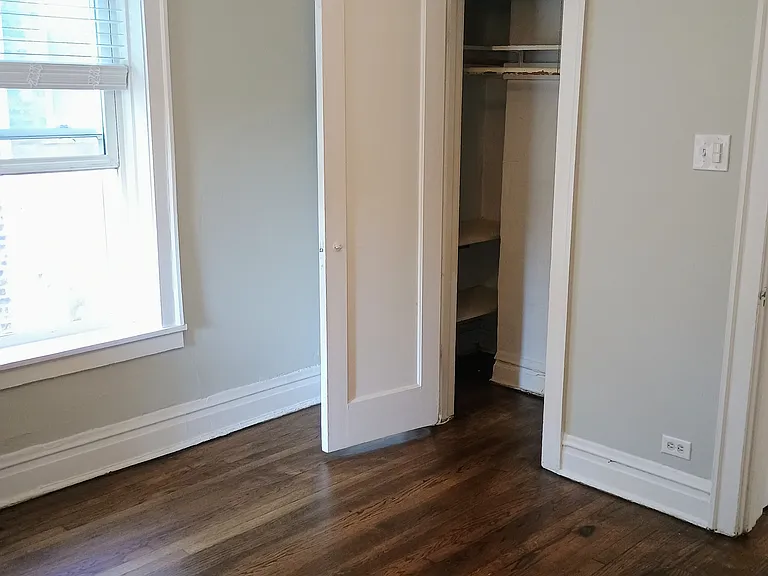 7444 N Damen Ave #3 — Photo 20