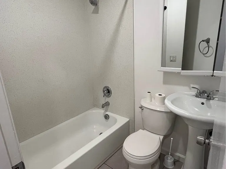 2511 San Pablo Ave #2 — Photo 6