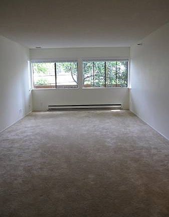 3rd image of 240 N Bayshore Blvd APT 116