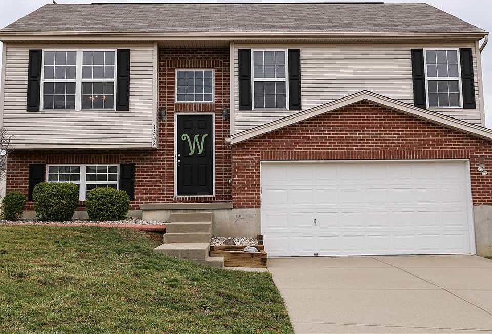 1st image of 1342 Brisbane Ct