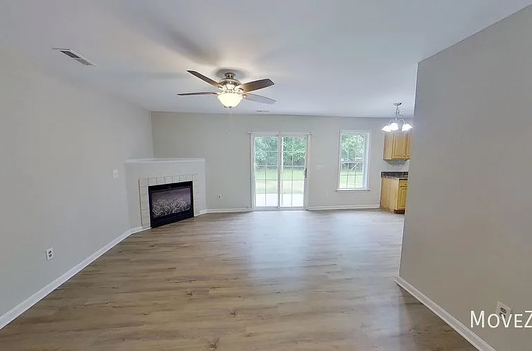1517 Everett Springs Dr — Photo 13