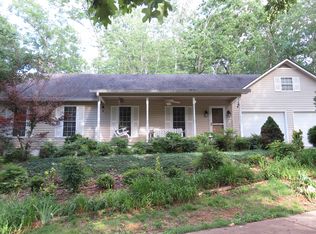 573 Red Valley Cir, Remlap, AL 35133