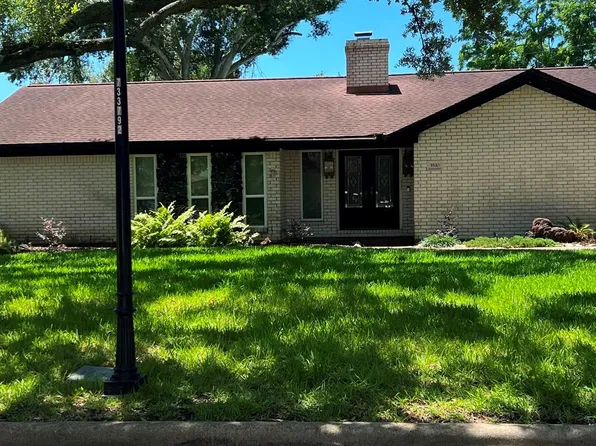 3510 Linwood St, Pearland, TX 77581