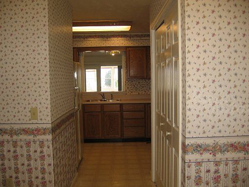 4th image of 328 Villa Dr