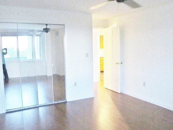 5th image of 1001 Marina Dr APT 314