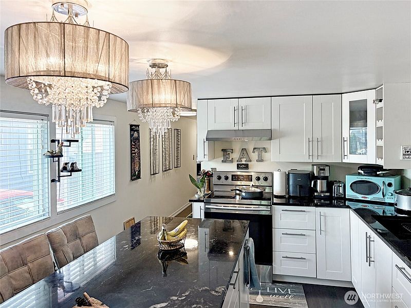3rd image of 8730 206th Street SE #6