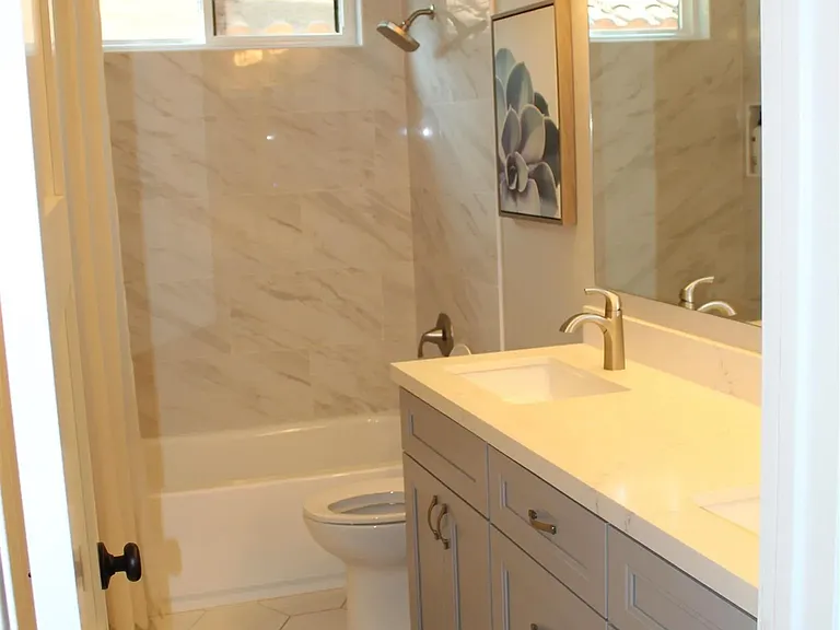 11065 Evening Creek Dr E — Photo 14